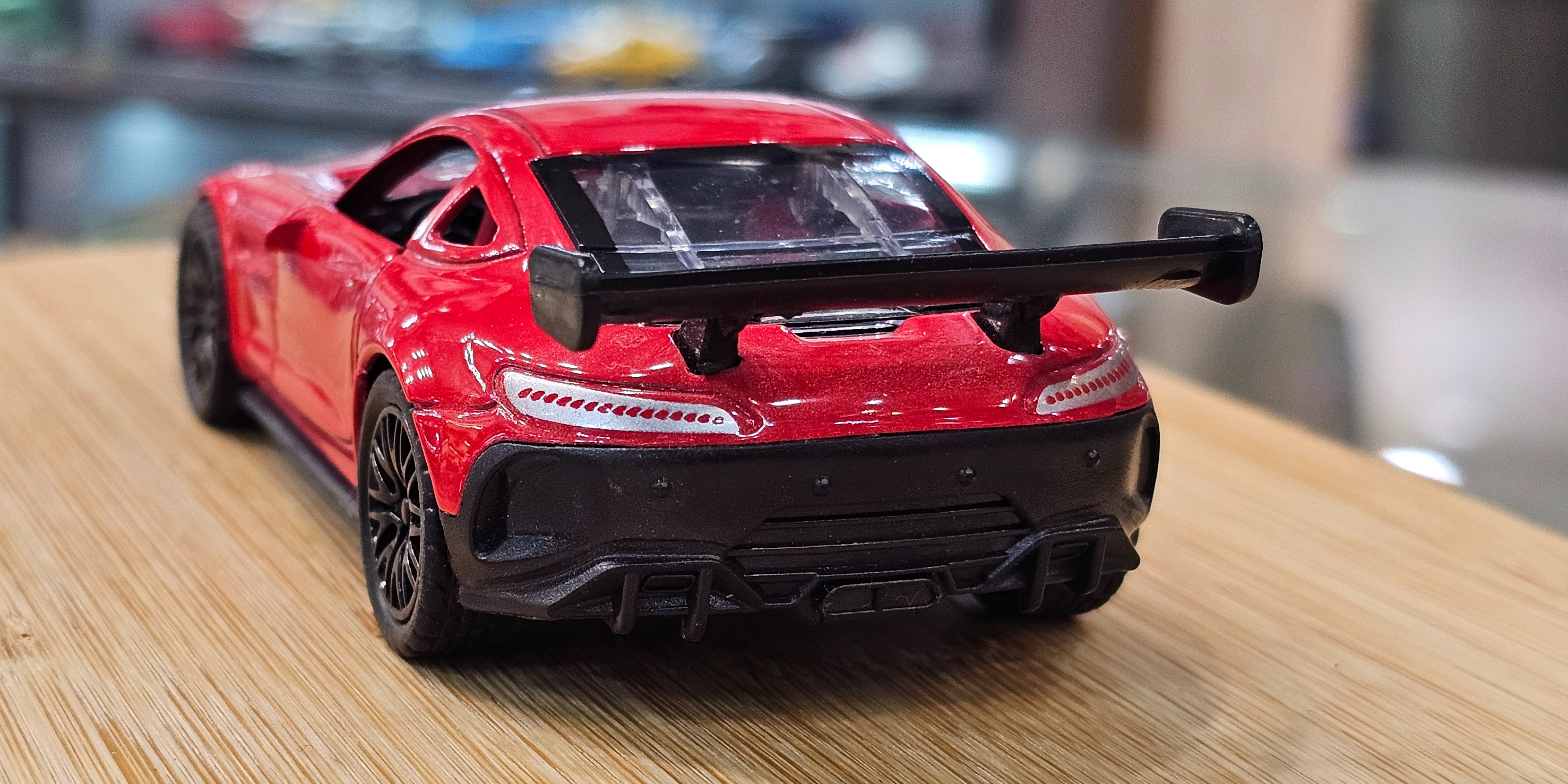 ماکت ماشین فلزی بنز AMG مقیاس 1.43