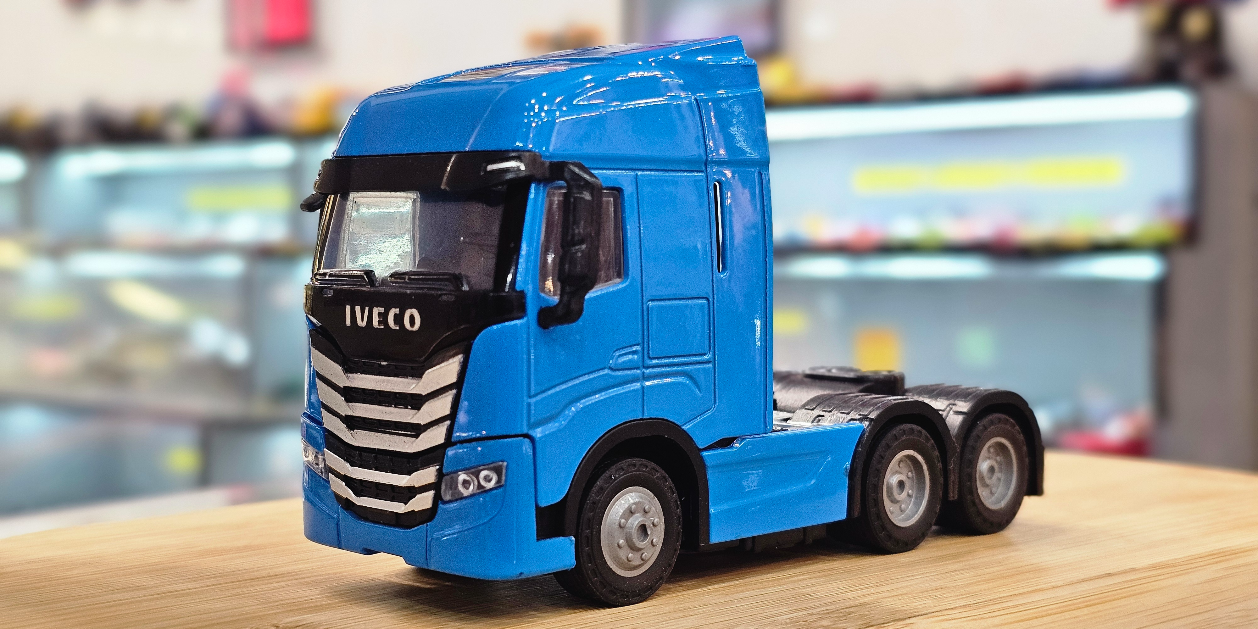 تریلی دو محور اویکو Iveco